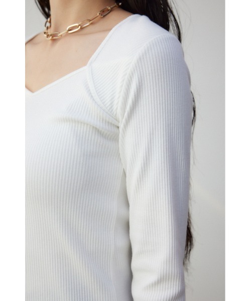 AZUL by moussy(アズールバイマウジー)の「ダイヤネック長袖リブトップス(Tシャツ/カットソー・レディース・ブラック/グレー/オフホワイト・SMALL/MEDIUM)」の11枚目の写真