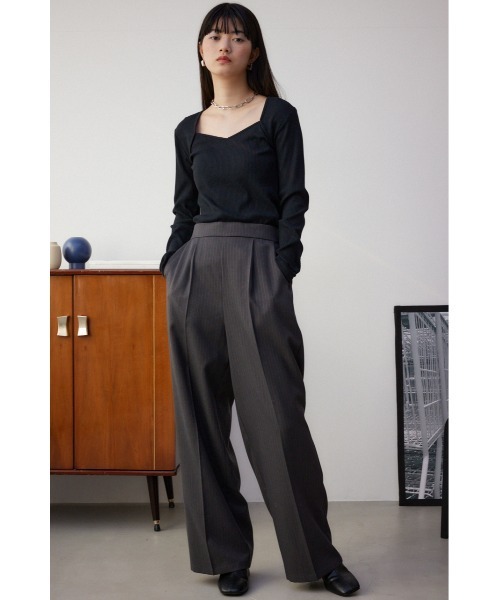 AZUL by moussy(アズールバイマウジー)の「ダイヤネック長袖リブトップス(Tシャツ/カットソー・レディース・ブラック/グレー/オフホワイト・SMALL/MEDIUM)」の16枚目の写真