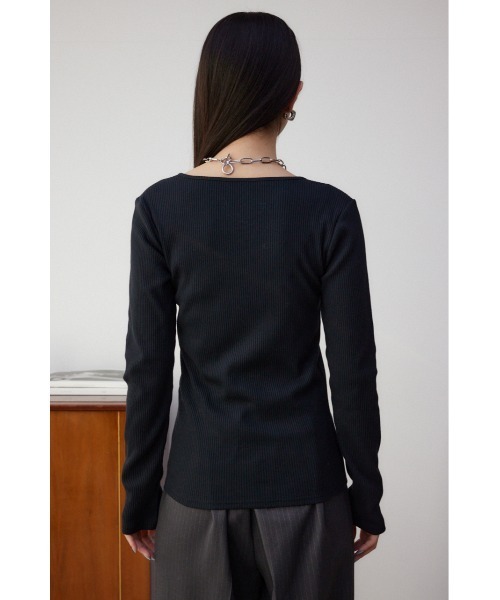 AZUL by moussy(アズールバイマウジー)の「ダイヤネック長袖リブトップス(Tシャツ/カットソー・レディース・ブラック/グレー/オフホワイト・SMALL/MEDIUM)」の19枚目の写真