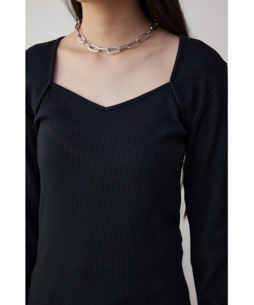 AZUL by moussy(アズールバイマウジー)の「ダイヤネック長袖リブトップス(Tシャツ/カットソー・レディース・ブラック/グレー/オフホワイト・SMALL/MEDIUM)」の20枚目の写真