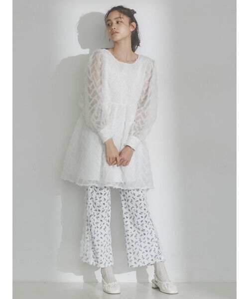 merry jenny（メリージェニー）の「fluffyパフスリーブミニワンピース（ワンピース・レディース・ピンク/オフホワイト・FREE）」の12枚目の写真