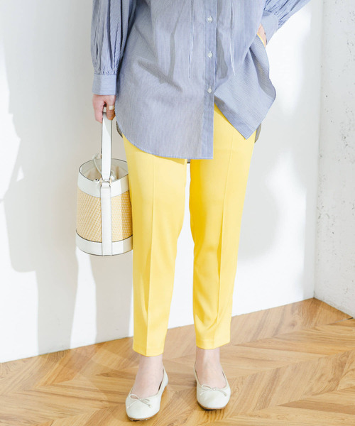 F by ROSSO（エフバイロッソ）の「F by ROSSO　サテンテーパードカラーパンツ（その他パンツ・レディース・ブルー/イエロー・36/38）」の6枚目の写真