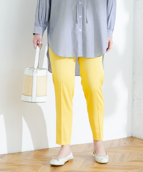 F by ROSSO（エフバイロッソ）の「F by ROSSO　サテンテーパードカラーパンツ（その他パンツ・レディース・ブルー/イエロー・36/38）」の7枚目の写真