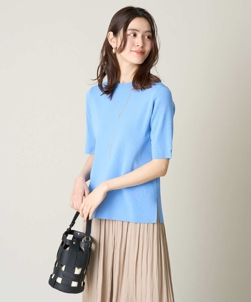 a.v.v(アーヴェヴェ)の「【洗える/UVカット】クルーネックニット(ニット/セーター・レディース・ホワイト/ライトグレー/アイボリー/ブラック/ライトイエロー/ブルー/ベージュ/オレンジ/グリーン/レッド/ブラウン・40/38/36/42/34)」の21枚目の写真