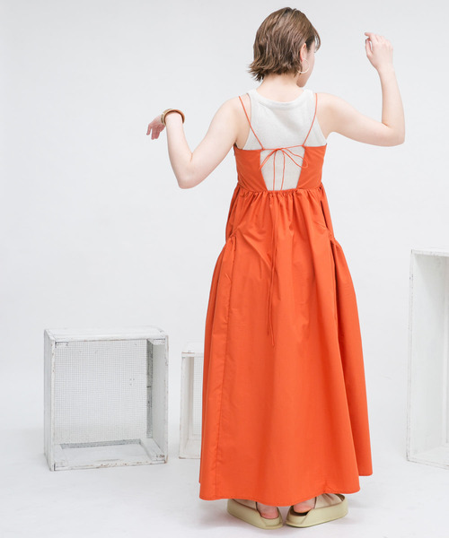 KBF（ケイビーエフ）の「ギャザーポケットキャミワンピース（ワンピース・レディース・オレンジ/アイボリー/ブラック・ONE）」の3枚目の写真