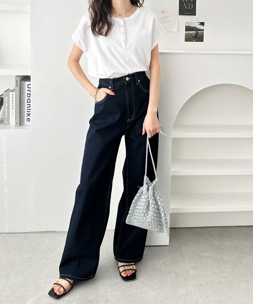 GeeRA（ジーラ）の「【S-XL展開】肌触りなめらか♪綿100％2wayヘンリーネックメニーボタンTシャツ（Tシャツ/カットソー・レディース・サンドグレー/オフホワイト/ブラック/その他・SMALL/MEDIUM/LARGE/X-LARGE）」の10枚目の写真