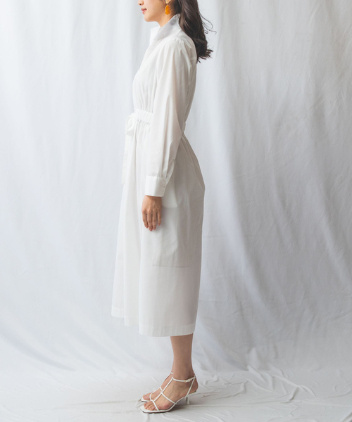 NARACAMICIE(ナラカミーチェ)の「【NARACAMICIE】スタンドカラーシャツワンピース(ワンピース・レディース・ホワイト/ブルー・M/XL)」の5枚目の写真