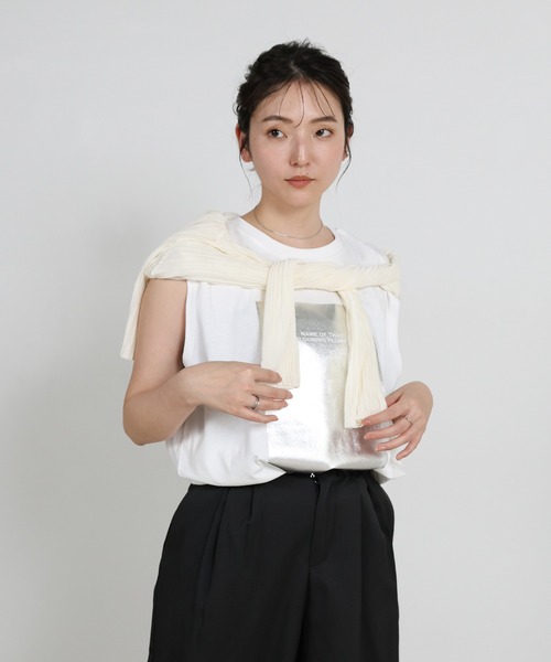 select MOCA（セレクトモカ）の「【選べる着丈】箔プリントノースリーブTシャツ（Tシャツ/カットソー・レディース・ホワイト×ゴールド/ホワイト×シルバー/ホワイト系その他/ブラック系その他/ブラック×シルバー/ブラック×ゴールド/ブラック系その他2/ホワイト系その他2・FREE/SMALL）」の14枚目の写真