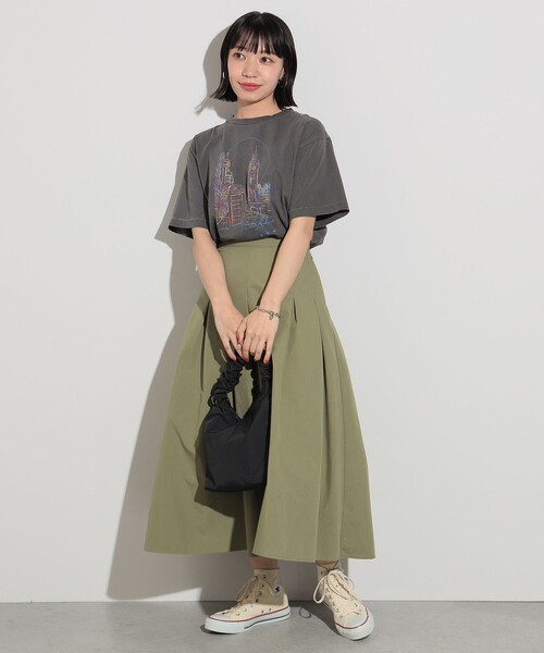 BEAMS HEART(ビームスハート)の「BEAMS HEART / カラフルプリントTシャツ(Tシャツ/カットソー・レディース・ブラック系その他4/オフホワイト/ブルー・FREE)」の13枚目の写真