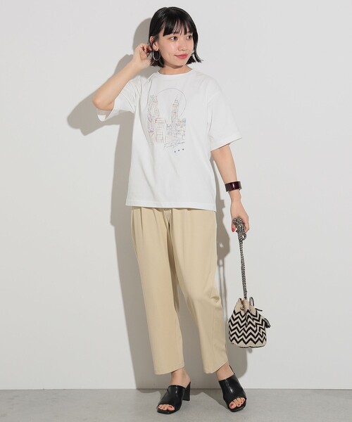 BEAMS HEART(ビームスハート)の「BEAMS HEART / カラフルプリントTシャツ(Tシャツ/カットソー・レディース・ブラック系その他4/オフホワイト/ブルー・FREE)」の8枚目の写真