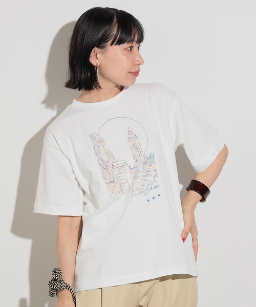 BEAMS HEART(ビームスハート)の「BEAMS HEART / カラフルプリントTシャツ(Tシャツ/カットソー・レディース・ブラック系その他4/オフホワイト/ブルー・FREE)」の7枚目の写真