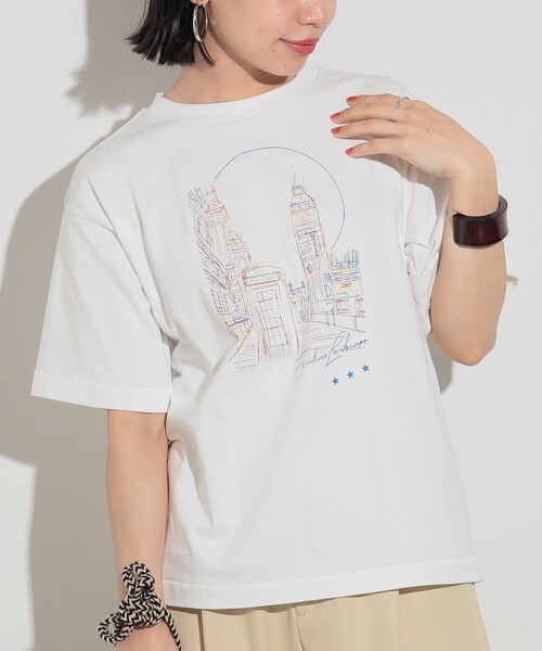 BEAMS HEART(ビームスハート)の「BEAMS HEART / カラフルプリントTシャツ(Tシャツ/カットソー・レディース・ブラック系その他4/オフホワイト/ブルー・FREE)」の6枚目の写真