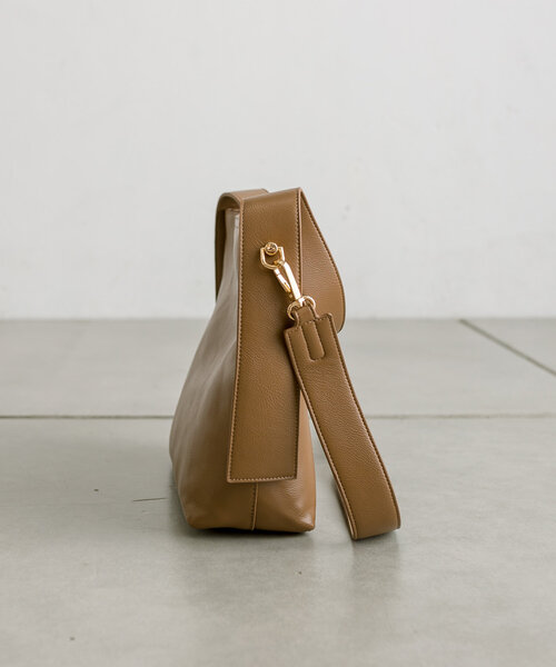 loti（ロティ）の「loti ポーチ付きワンハンドル2WAYBAG（トートバッグ・レディース・ブラック/アイボリー/ブラウン・ONE SIZE）」の17枚目の写真