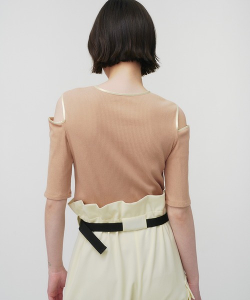 THINGS THAT MATTER(シングス ザット マター)の「NOTCH DESIGN TERECO RIB HALF SLLEVE TOPS / ノッチデザインテレコリブハーフスリープトップス(Tシャツ/カットソー・レディース・ブラック/ピンク/サックスブルー/ベージュ・FREE)」の10枚目の写真