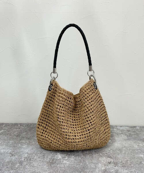fredy emue(フレディエミュ)の「ラメ混編みハンドルバッグ(かごバッグ・レディース・ベージュ/ブラウン・FREE)」の11枚目の写真