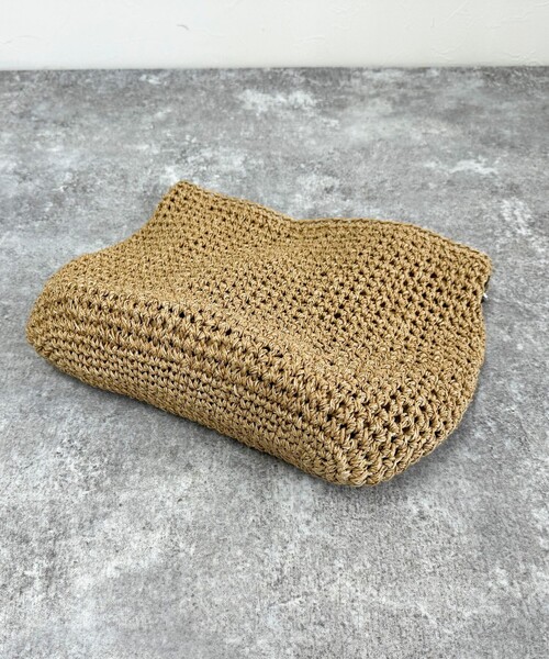 fredy emue(フレディエミュ)の「ラメ混編みハンドルバッグ(かごバッグ・レディース・ベージュ/ブラウン・FREE)」の16枚目の写真