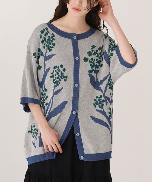 somari imagination（ソマリ イマジネーション）の「『フラワージャカードサマーニットカーデ』（カーディガン/ボレロ・レディース・ブルー/マスタード・FREE）」の2枚目の写真