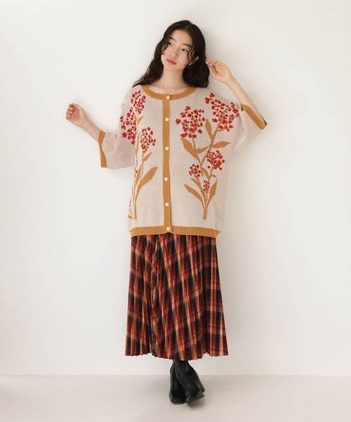 somari imagination（ソマリ イマジネーション）の「『フラワージャカードサマーニットカーデ』（カーディガン/ボレロ・レディース・ブルー/マスタード・FREE）」の21枚目の写真
