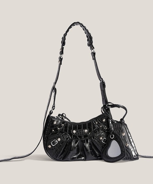 LAFFMO（ラフモ）の「ハートミラー＆ポーチ付き2WAYショルダーバッグ