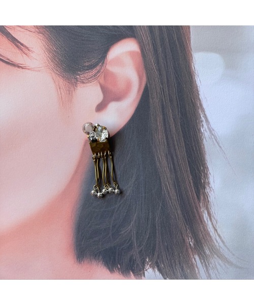 tone(トーン)の「【musk】真鍮パーツのカジュアルピアス(MA)(ピアス(両耳用)・レディース・ゴールド・FREE)」の2枚目の写真
