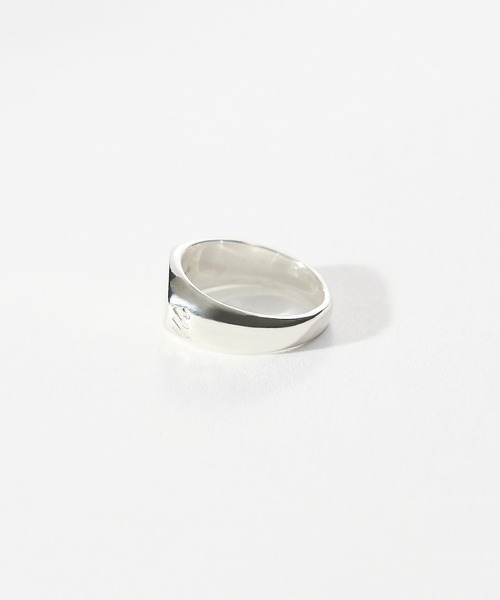 meltum(メルタム)の「SMALL SIGNET RING(リング・メンズ・シルバー・LARGE/MEDIUM/SMALL)」の8枚目の写真