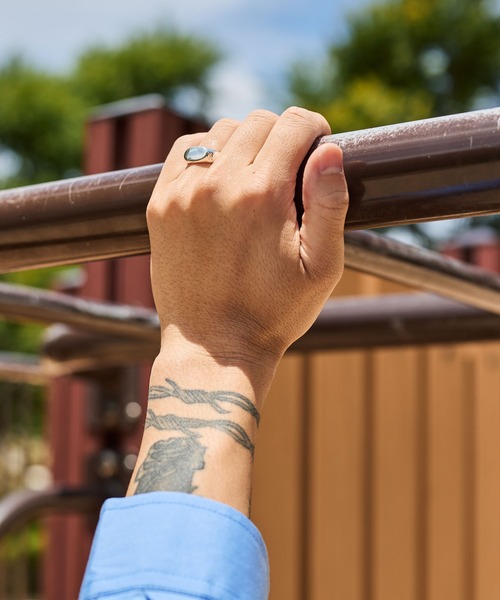 meltum(メルタム)の「SMALL SIGNET RING(リング・メンズ・シルバー・LARGE/MEDIUM/SMALL)」の17枚目の写真