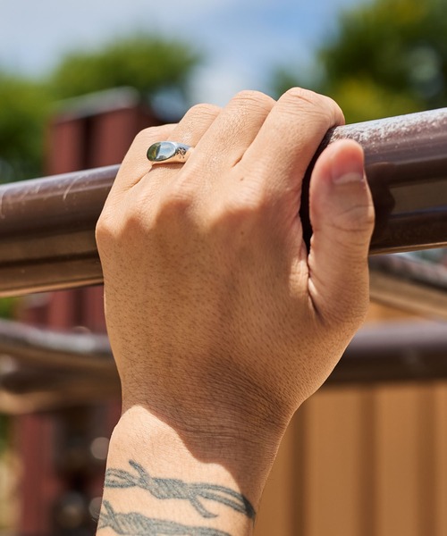 meltum(メルタム)の「SMALL SIGNET RING(リング・メンズ・シルバー・LARGE/MEDIUM/SMALL)」の18枚目の写真