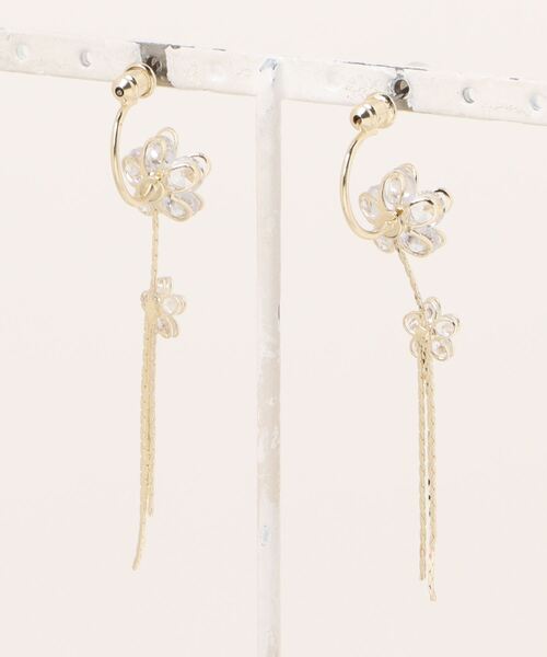 Burner(バーナー)の「【CHI SELECT】フラワーモチーフ ロングピアス chi-pierce-00492 N【GBT】(ピアス(両耳用)・レディース・ゴールド/シルバー・FREE)」の3枚目の写真