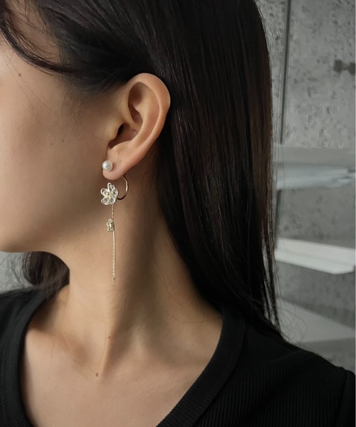 Burner(バーナー)の「【CHI SELECT】フラワーモチーフ ロングピアス chi-pierce-00492 N【GBT】(ピアス(両耳用)・レディース・ゴールド/シルバー・FREE)」の8枚目の写真