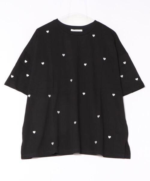 CPCM(シーピーシーエム)の「ハート刺繍T(Tシャツ/カットソー・レディース・オフホワイト/ネイビー/ベージュ/ブラック・FREE)」の1枚目の写真