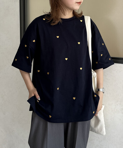 CPCM(シーピーシーエム)の「ハート刺繍T(Tシャツ/カットソー・レディース・オフホワイト/ネイビー/ベージュ/ブラック・FREE)」の17枚目の写真