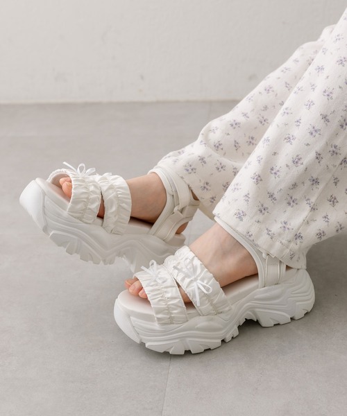 OLIVE des OLIVE（オリーブデオリーブ）の「シャーリングスポーツサンダル（その他シューズ・レディース・ブラック/アイボリー/ホワイト・SMALL/MEDIUM/LARGE）」の9枚目の写真