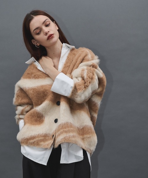 Shelly island（シェリーアイランド）の「アクセントブラッシュドカーディガン（カーディガン/ボレロ・レディース・ベージュ/ホワイト・FREE）」の17枚目の写真