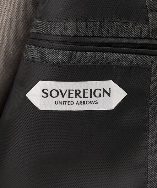 SOVEREIGN(ソブリン)の「<SOVEREIGN> シャークスキン シングル 3ボタン スーツ(スーツセット・メンズ・ダークグレー・46/48)」の2枚目の写真