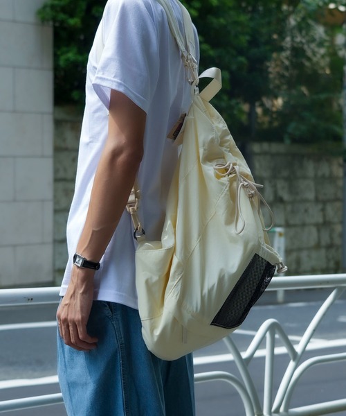 BEN DAVIS（ベンデイビス）の「【BEN DAVIS/ベンデイビス】ナイロンドロストーリングデイパック BDW-8365（バックパック/リュック・メンズ・ベージュ/オフホワイト/ブラック/カーキ・FREE）」の6枚目の写真