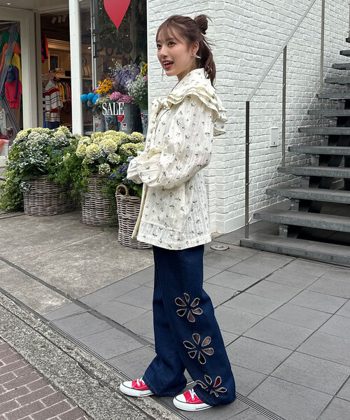 HELLO.SANFRANCISCO（ハローサンフランシスコ）の「【HELLO.SANFRANCISCO/ハローサンフランシスコ】フラワープリントマルチウェイフリルベルト（付け襟・レディース・アイボリー・ONE SIZE）」の13枚目の写真