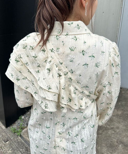 HELLO.SANFRANCISCO（ハローサンフランシスコ）の「【HELLO.SANFRANCISCO/ハローサンフランシスコ】フラワープリントマルチウェイフリルベルト（付け襟・レディース・アイボリー・ONE SIZE）」の8枚目の写真