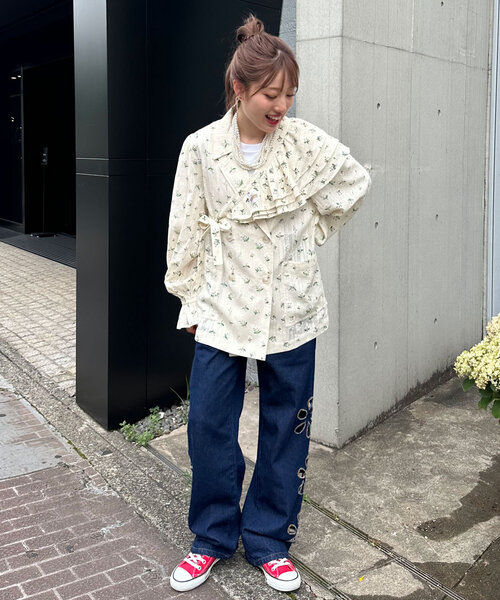 HELLO.SANFRANCISCO（ハローサンフランシスコ）の「【HELLO.SANFRANCISCO/ハローサンフランシスコ】フラワープリントマルチウェイフリルベルト（付け襟・レディース・アイボリー・ONE SIZE）」の7枚目の写真