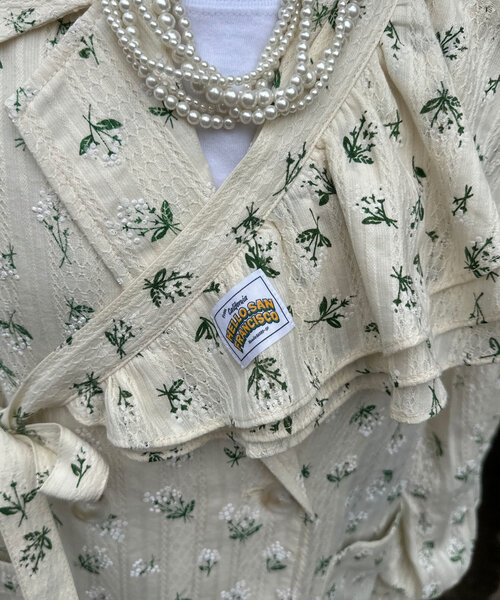 HELLO.SANFRANCISCO（ハローサンフランシスコ）の「【HELLO.SANFRANCISCO/ハローサンフランシスコ】フラワープリントマルチウェイフリルベルト（付け襟・レディース・アイボリー・ONE SIZE）」の5枚目の写真