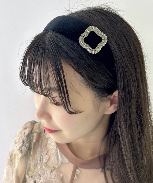 Cupid Heart（キューピッドハート）の「【Cupid Heart】結婚式用！ﾋﾞｼﾞｭｰ付きベロアカチューシャ（カチューシャ・レディース・ブラック・MEDIUM）」の5枚目の写真
