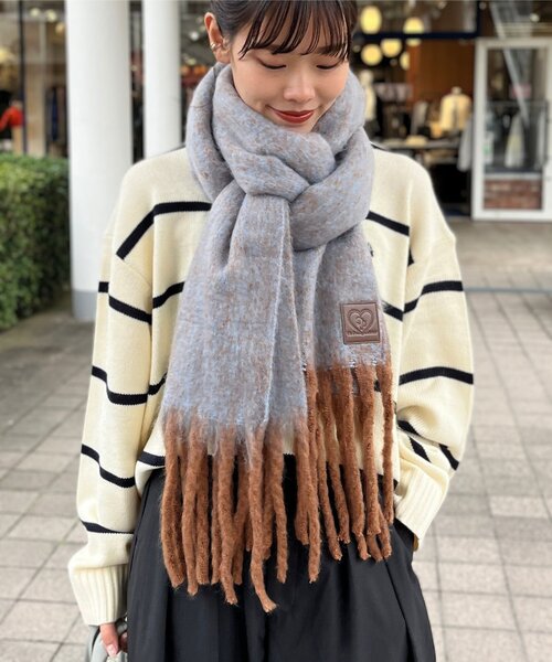 CPCM（シーピーシーエム）の「ふわふわバルキーマフラー（マフラー・レディース・ベージュ/アイボリー/オレンジ/グレー/サックスブルー・FREE）」の5枚目の写真