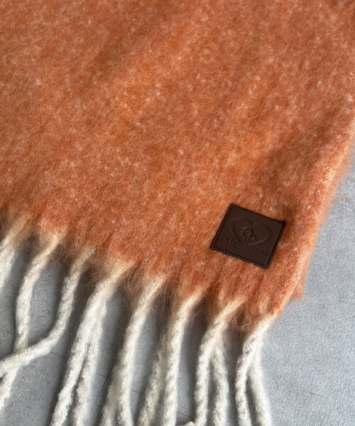 CPCM（シーピーシーエム）の「ふわふわバルキーマフラー（マフラー・レディース・ベージュ/アイボリー/オレンジ/グレー/サックスブルー・FREE）」の18枚目の写真