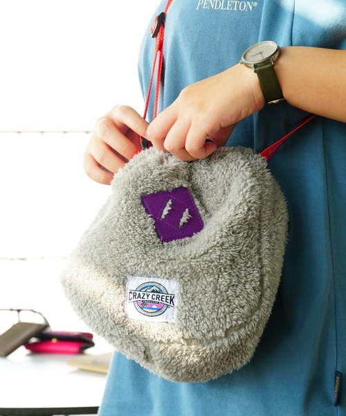 CRAZY CREEK(クレイジークリーク)の「CRAZY CREEK クレイジークリーク フリース ボールポーチ(ショルダーバッグ・メンズ・C/A/B・FREE)」の3枚目の写真