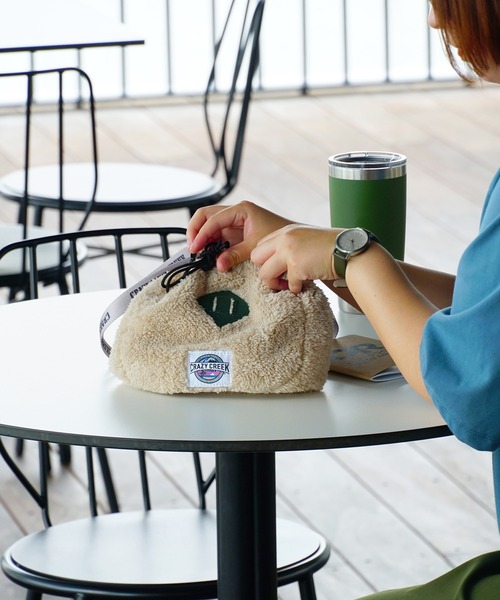 CRAZY CREEK(クレイジークリーク)の「CRAZY CREEK クレイジークリーク フリース ボールポーチ(ショルダーバッグ・メンズ・C/A/B・FREE)」の14枚目の写真