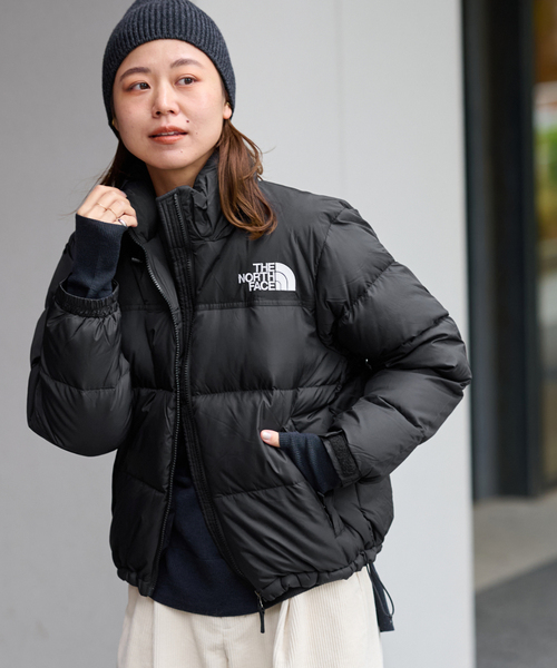 THE NORTH FACE(ザノースフェイス)の「《再入荷!》毎年大好評の1着。【THE NORTH FACE】 Short Nuptse Jacket:ダウンジャケット(ダウンジャケット/コート・レディース・ライトグレー/ブラック・MEDIUM)」の8枚目の写真