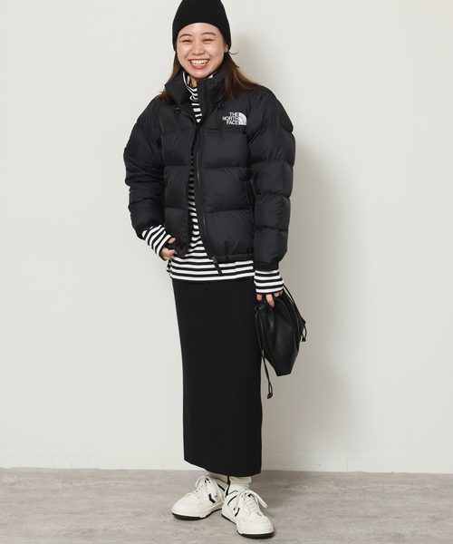 THE NORTH FACE(ザノースフェイス)の「《再入荷!》毎年大好評の1着。【THE NORTH FACE】 Short Nuptse Jacket:ダウンジャケット(ダウンジャケット/コート・レディース・ライトグレー/ブラック・MEDIUM)」の13枚目の写真