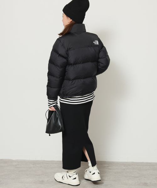 THE NORTH FACE(ザノースフェイス)の「《再入荷!》毎年大好評の1着。【THE NORTH FACE】 Short Nuptse Jacket:ダウンジャケット(ダウンジャケット/コート・レディース・ライトグレー/ブラック・MEDIUM)」の16枚目の写真