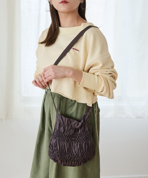 Crisp（クリスプ）の「ハンドスモッキングショルダーバッグ（ショルダーバッグ・レディース・キャメル/ダークブラウン・FREE）」の2枚目の写真