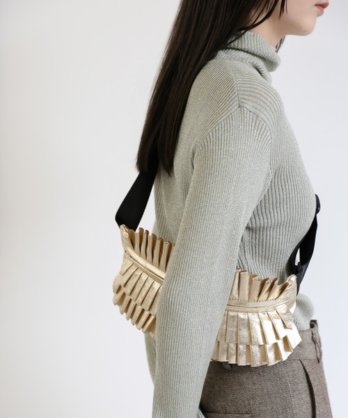 select MOCA（セレクトモカ）の「【ZOZO限定】メタリックフリルボディバッグ（ボディバッグ/ウエストポーチ・レディース・ゴールド/シルバー/ブラック・FREE）」の21枚目の写真