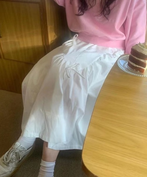 Vipoa(ヴィポア)の「ribbon flare skirt(スカート・レディース・ブラック/ホワイト・FREE)」の7枚目の写真